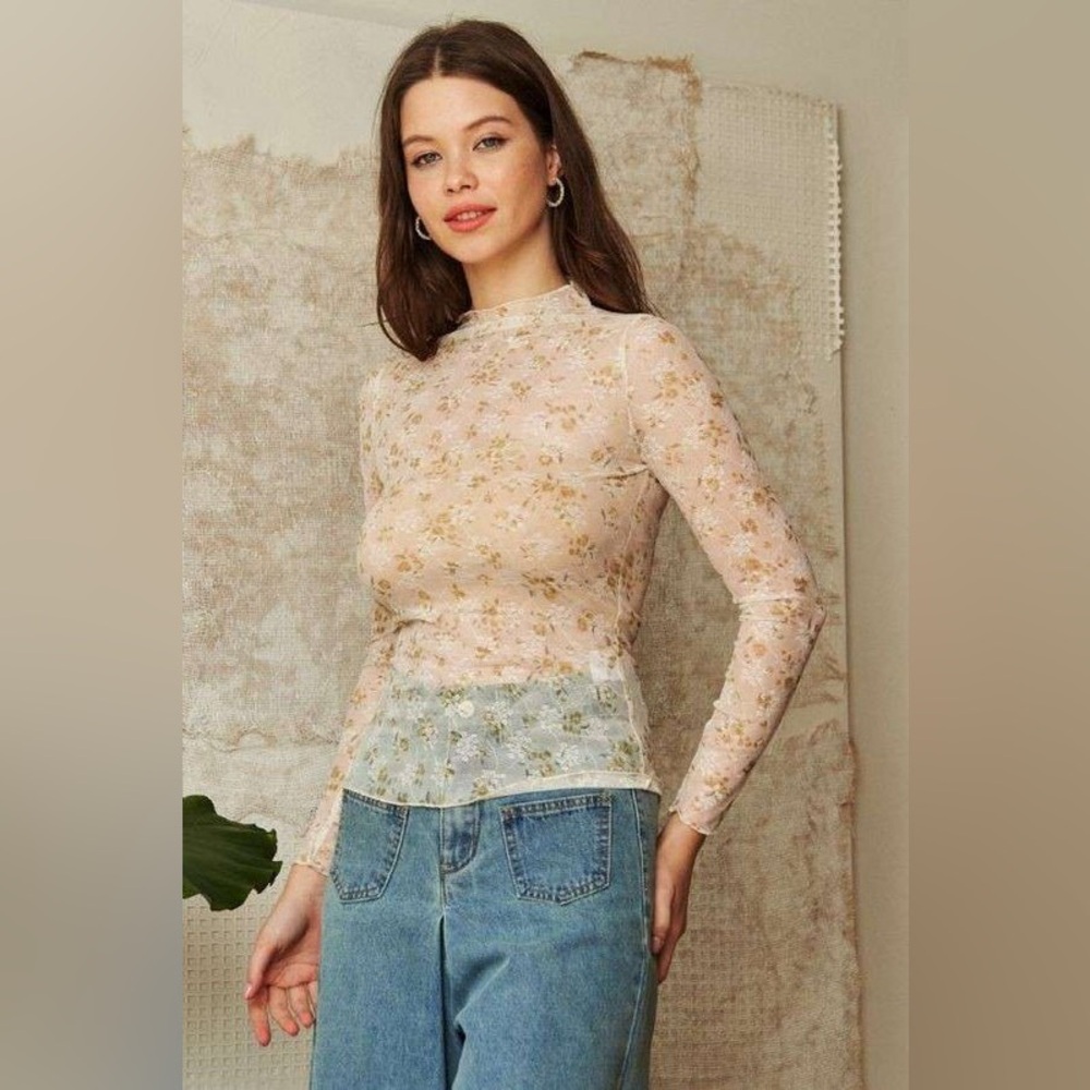 Floral Long Sleeve Top - Cream